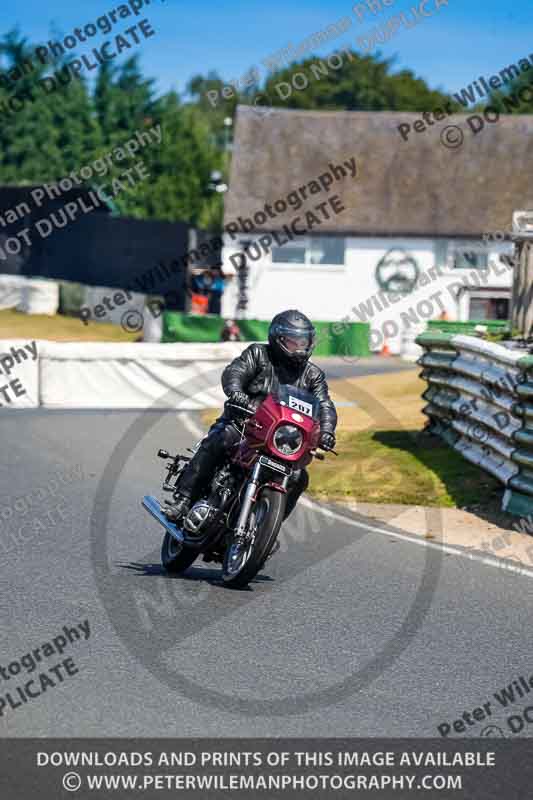 Vintage motorcycle club;eventdigitalimages;mallory park;mallory park trackday photographs;no limits trackdays;peter wileman photography;trackday digital images;trackday photos;vmcc festival 1000 bikes photographs